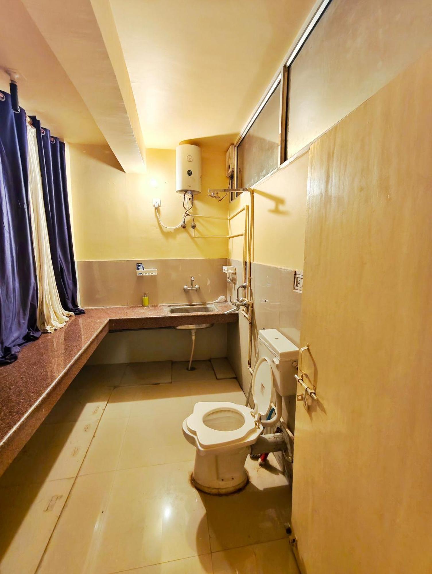 Devi Music Ashram Bed & Breakfast Rishikesh Exterior photo