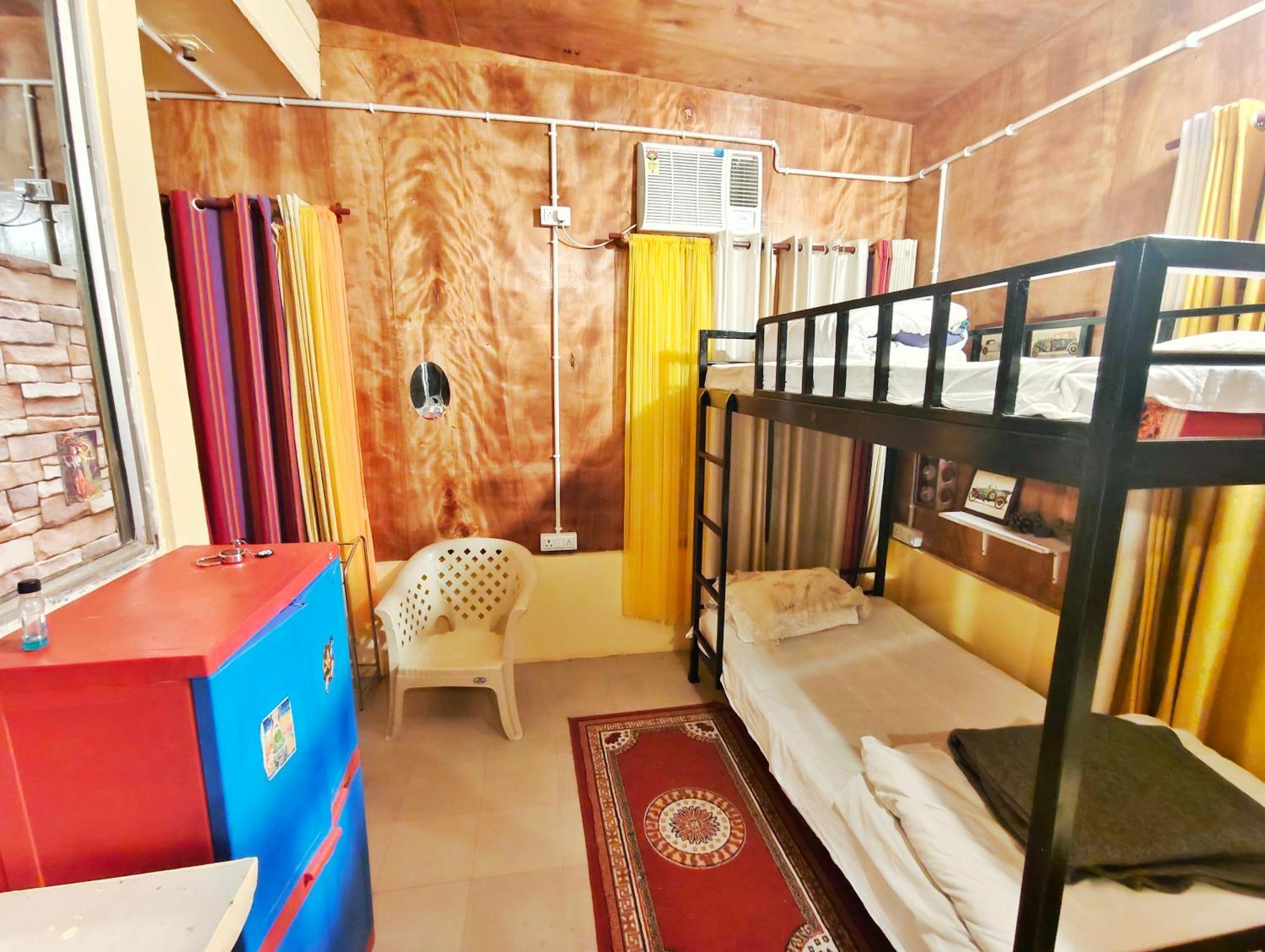 Devi Music Ashram Bed & Breakfast Rishikesh Exterior photo